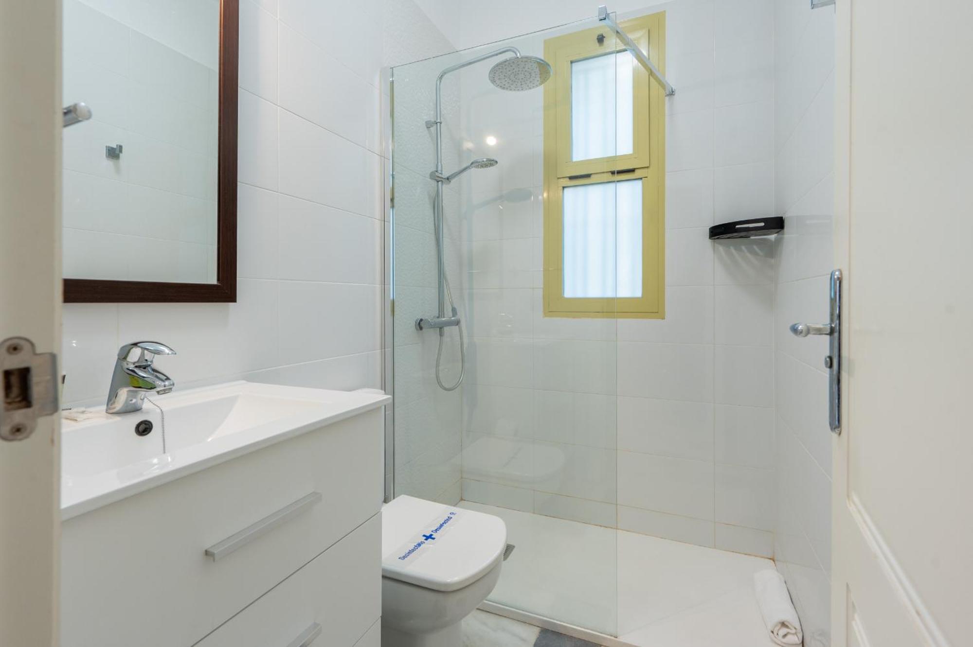 San Julian Apartment Seville Exterior photo